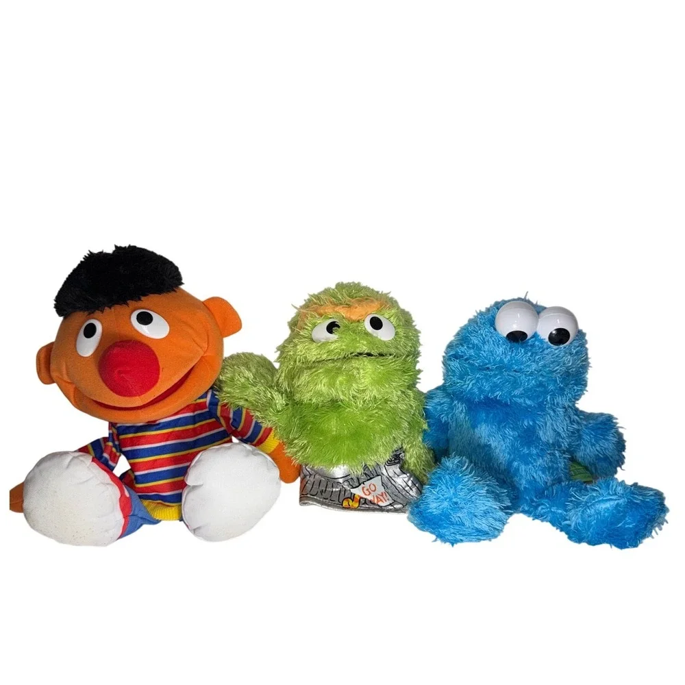 Sesame Street Plush Lot Ernie Oscar the Grouch Puppet Cookie Monster Toys 9